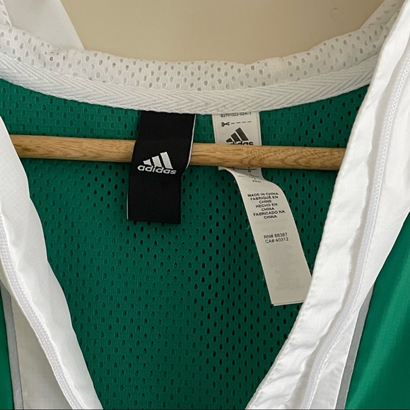 adidas Lightweight Hooded Jacket ~ Size L - Picture 4 of 7